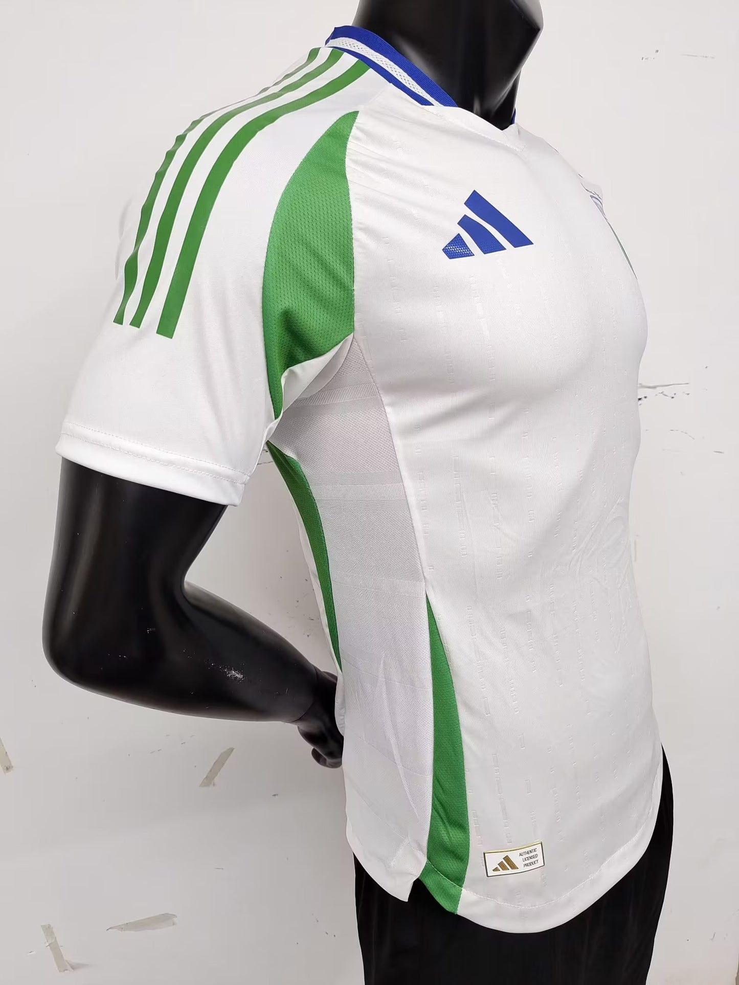 Tenue Italie - Disponible chez MBK SHOP®