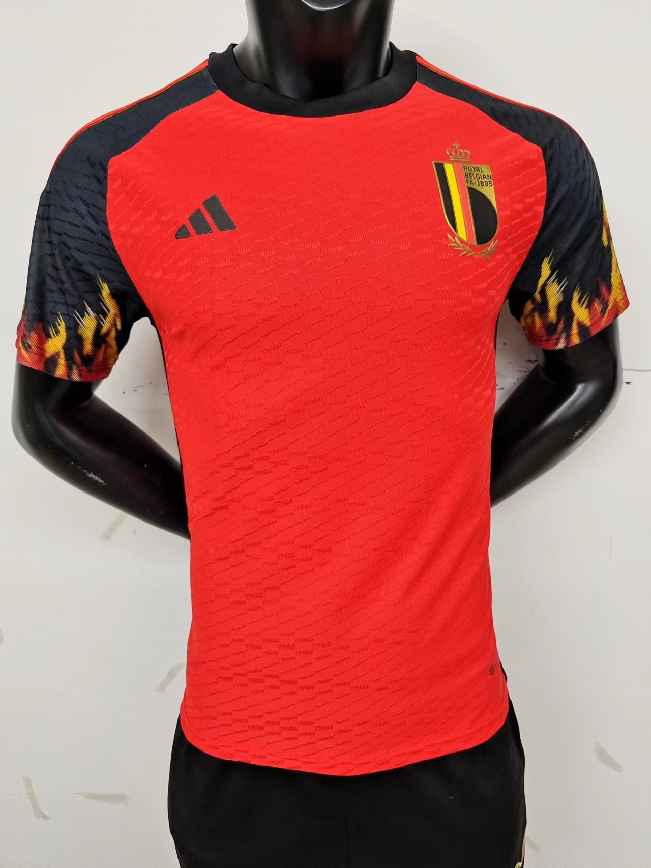 Tenue Belgique - Disponible chez MBK SHOP®