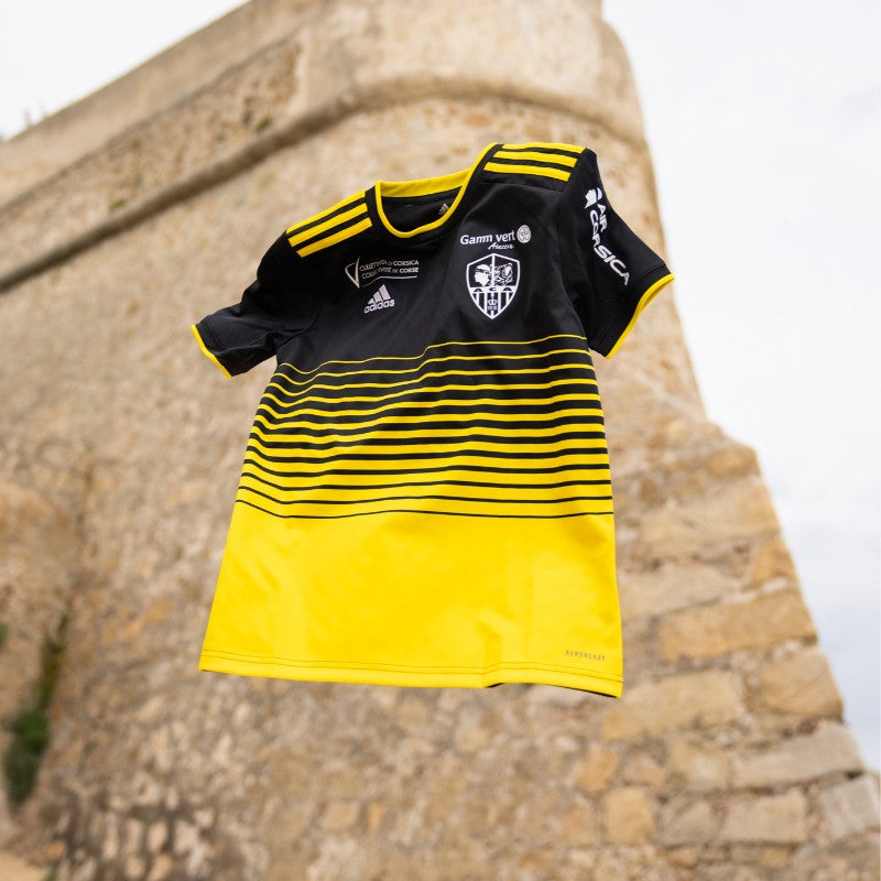Tenue AC Ajaccio - Disponible chez MBK SHOP®