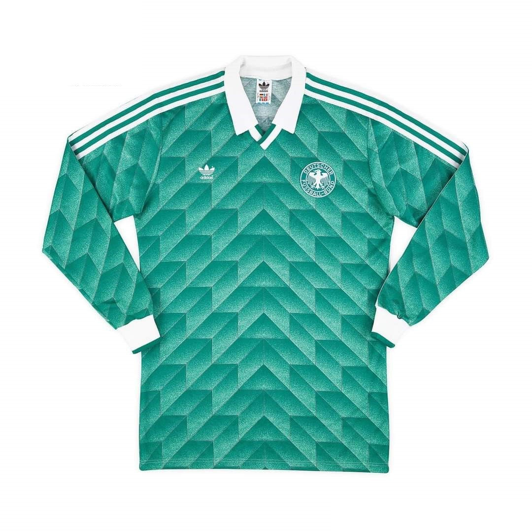 Tenue Allemagne - Disponible chez MBK SHOP®