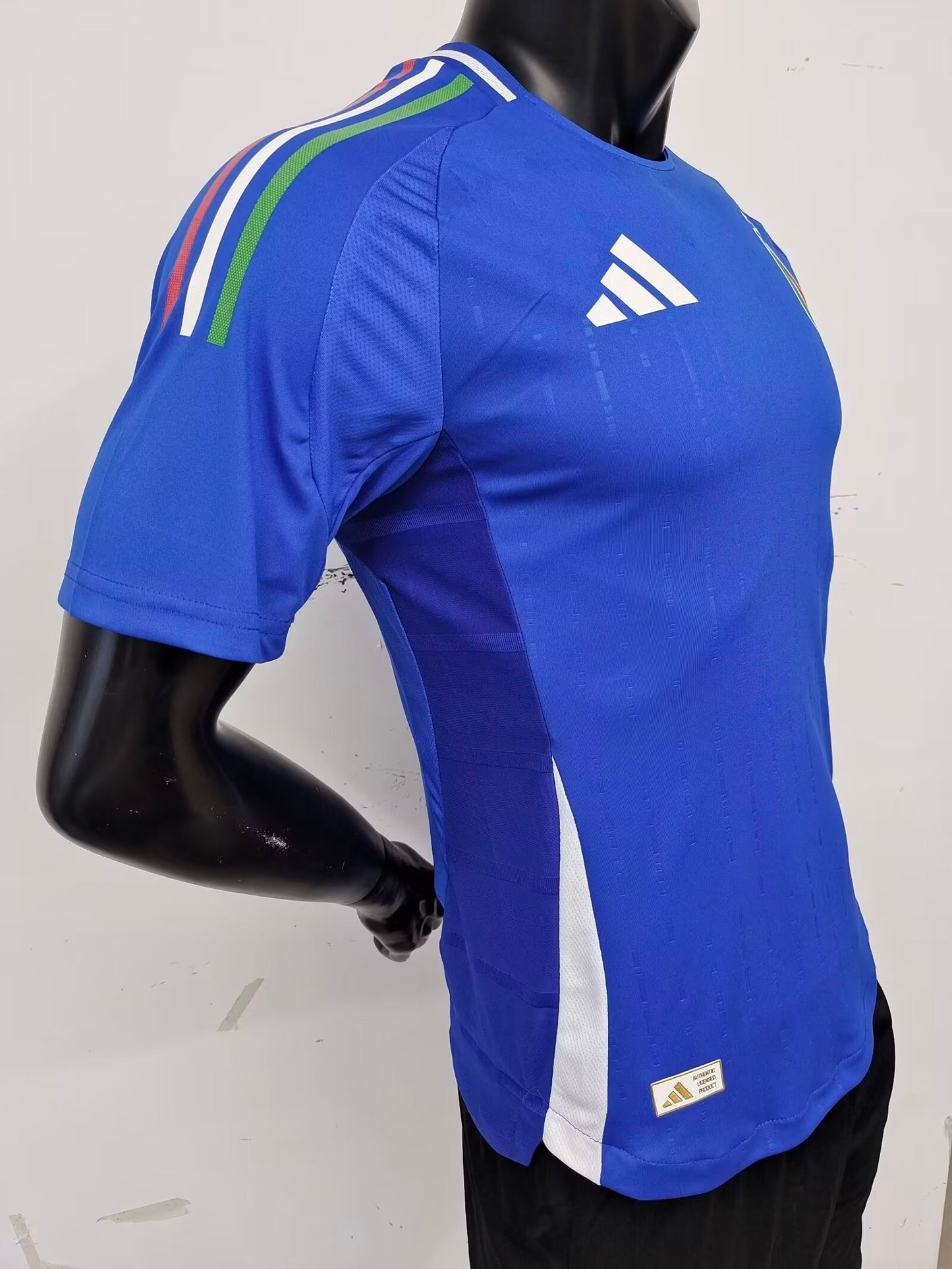 Tenue Italie - Disponible chez MBK SHOP®