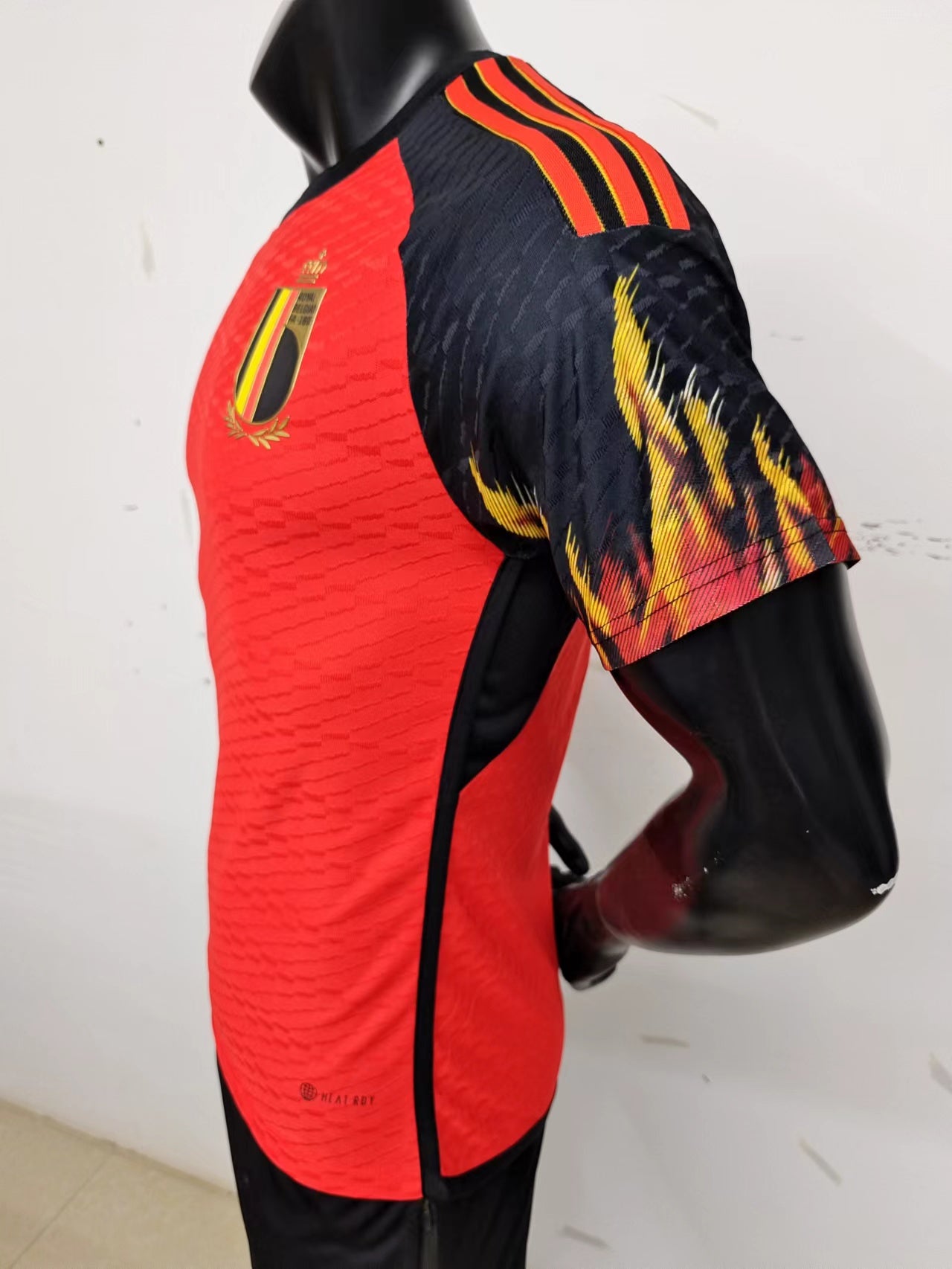 Tenue Belgique - Disponible chez MBK SHOP®