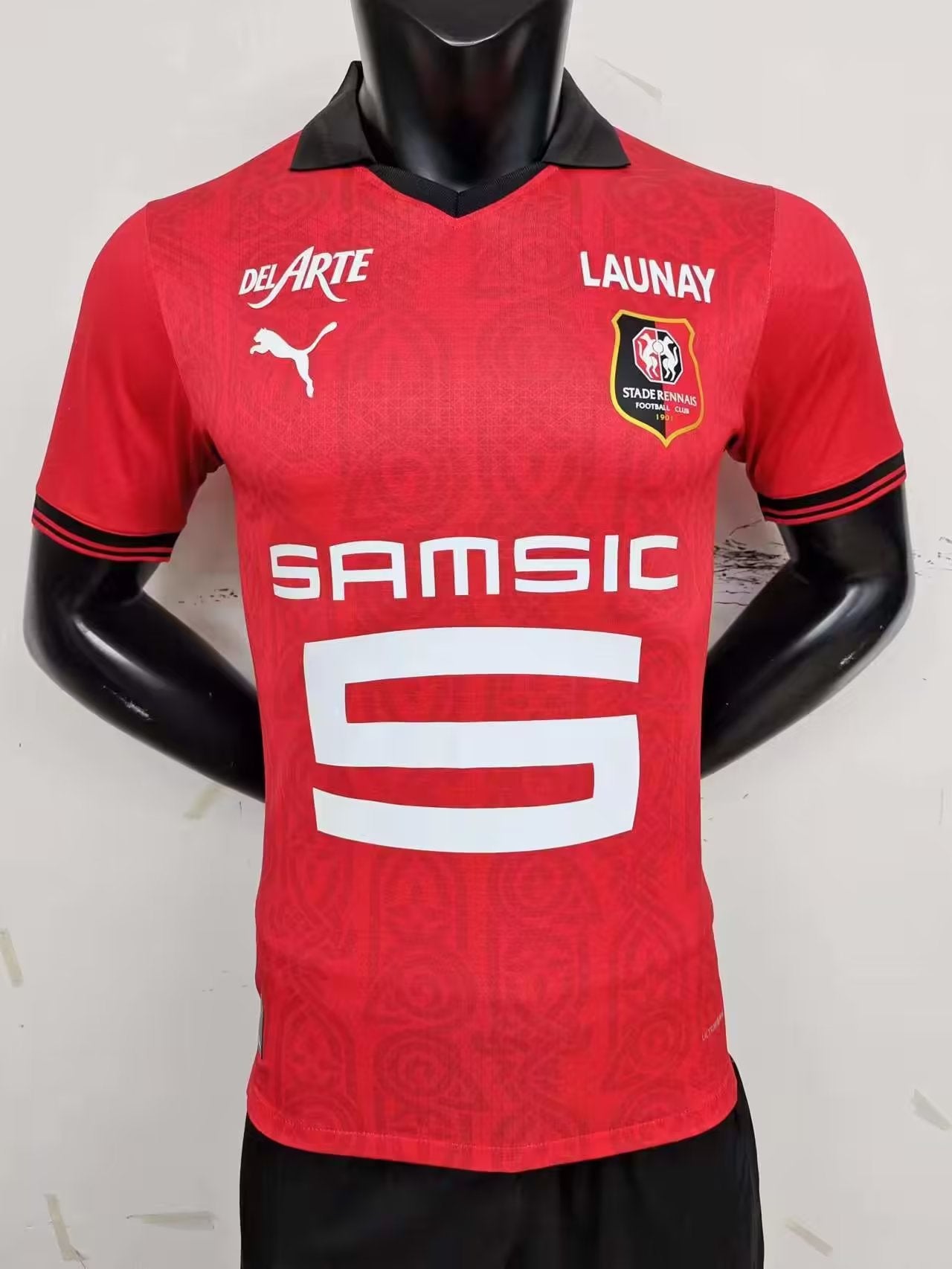 Tenue Stade Rennais - Disponible chez MBK SHOP®
