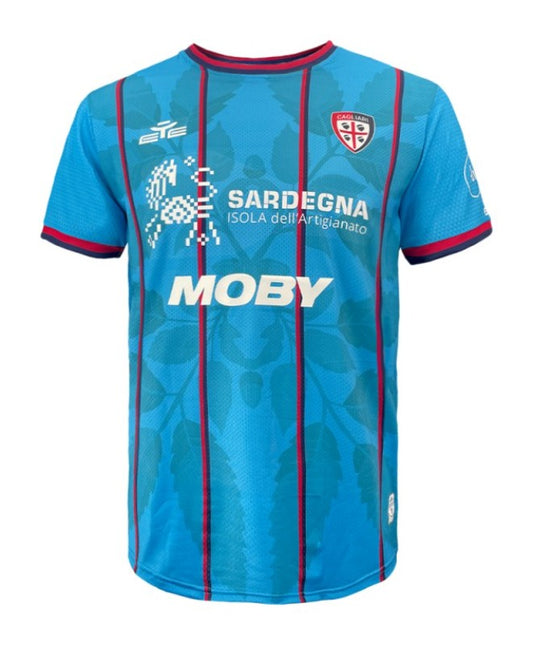 Tenue Cagliari Calcio 25/26 -  Disponible chez MBK SHOP®
