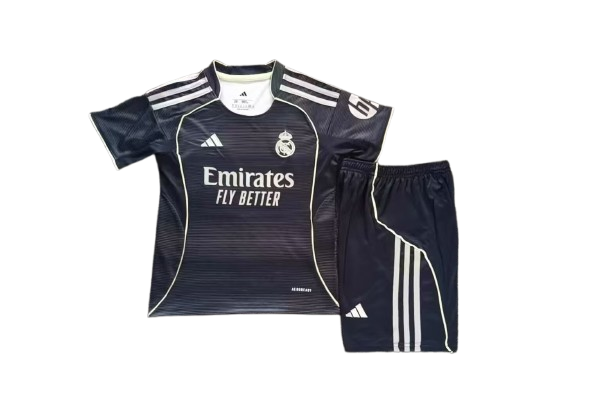 Tenue Real Madrid KIDS -  Disponible chez MBK SHOP®